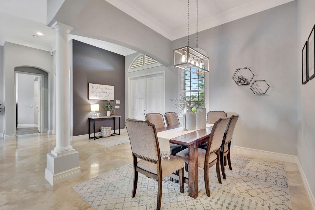 Active With Contract: $15,000 (5 beds, 3 baths, 3280 Square Feet)