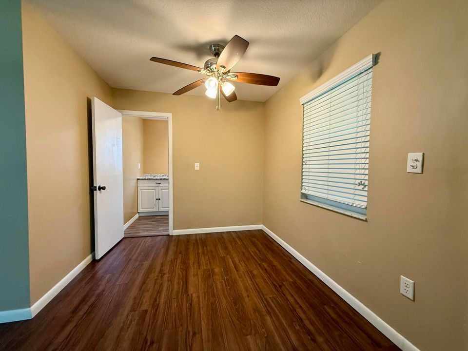 Active With Contract: $299,000 (3 beds, 2 baths, 1380 Square Feet)