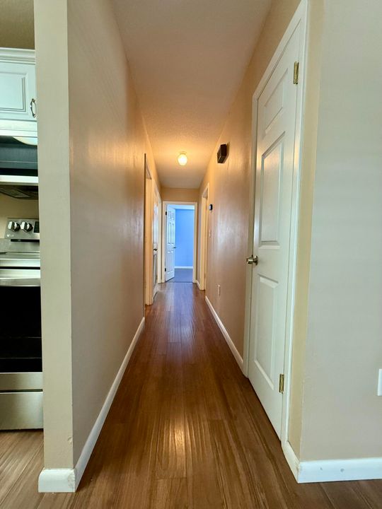 Active With Contract: $299,000 (3 beds, 2 baths, 1380 Square Feet)