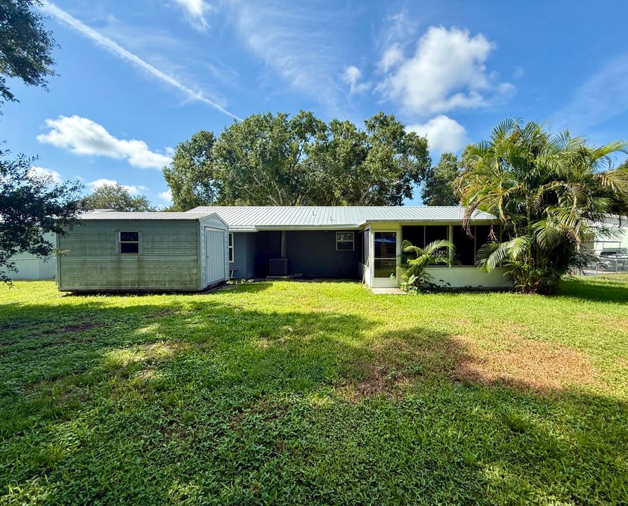 Active With Contract: $299,000 (3 beds, 2 baths, 1380 Square Feet)