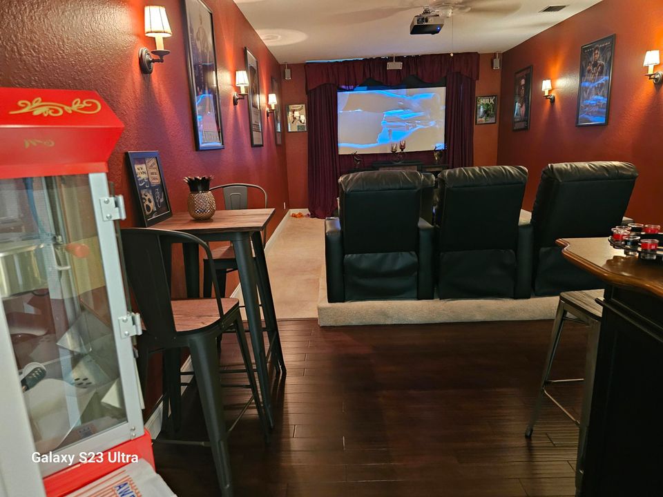 For Sale: $879,999 (5 beds, 3 baths, 3967 Square Feet)