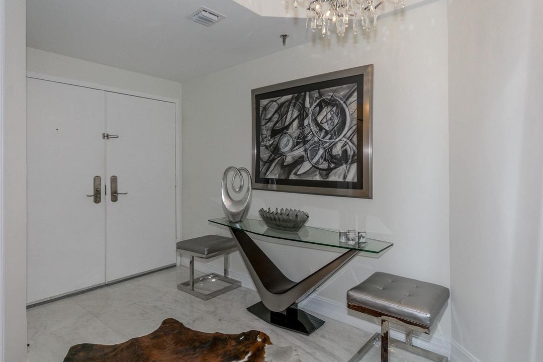 出租: $14,999 (2 贝兹, 2 浴室, 2497 平方英尺)