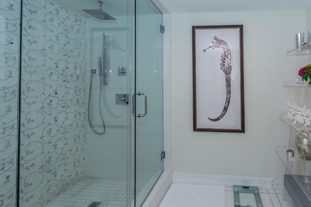 出租: $14,999 (2 贝兹, 2 浴室, 2497 平方英尺)