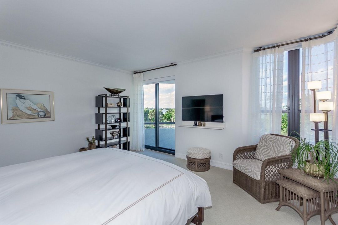 出租: $14,999 (2 贝兹, 2 浴室, 2497 平方英尺)