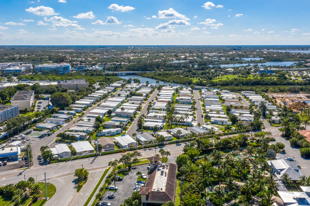 En Venta: $399,000 (2 camas, 2 baños, 1114 Pies cuadrados)