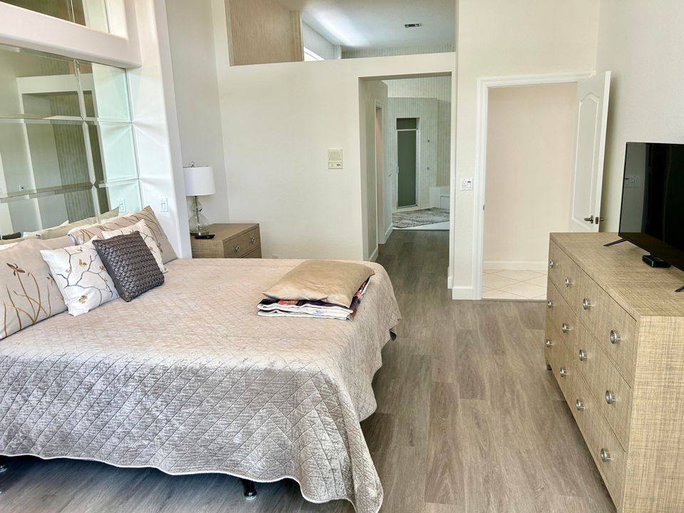 Active With Contract: $12,000 (3 beds, 3 baths, 2270 Square Feet)