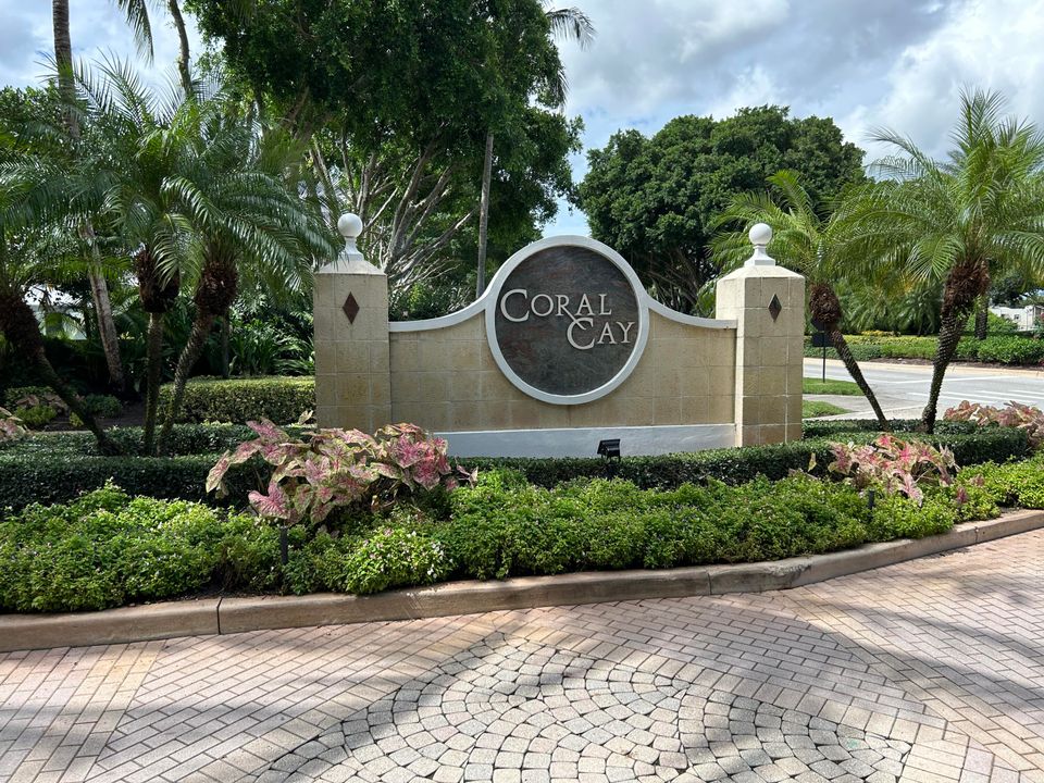 Active With Contract: $12,000 (3 beds, 3 baths, 2270 Square Feet)