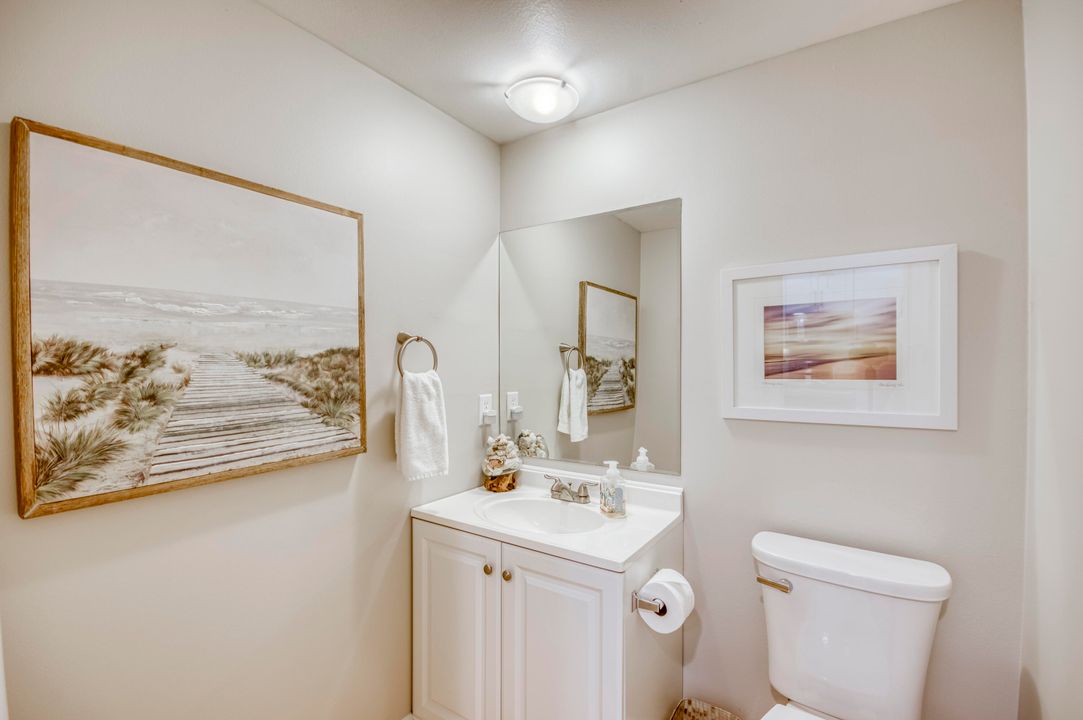 Под контрактом: $248,990 (2 спален, 2 ванн, 1230 Квадратных фут)