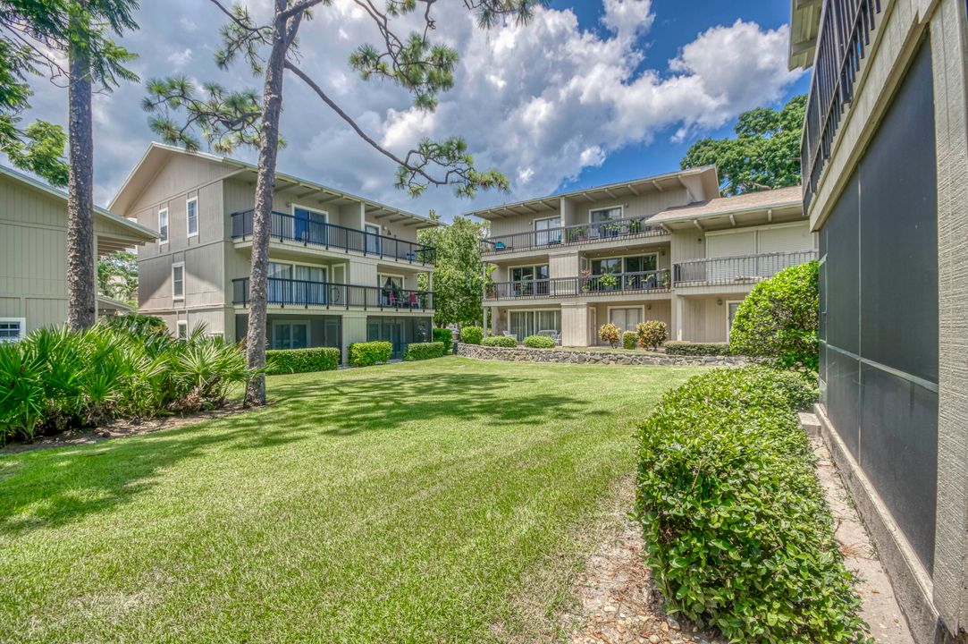 Под контрактом: $248,990 (2 спален, 2 ванн, 1230 Квадратных фут)