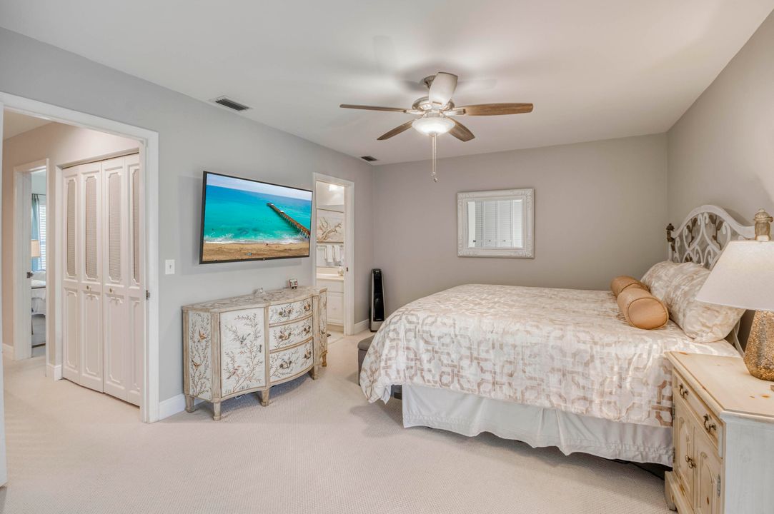 Под контрактом: $248,990 (2 спален, 2 ванн, 1230 Квадратных фут)