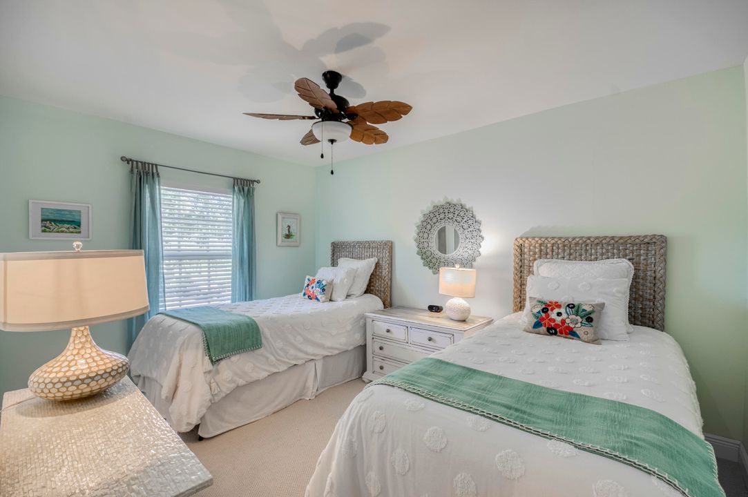 Под контрактом: $248,990 (2 спален, 2 ванн, 1230 Квадратных фут)