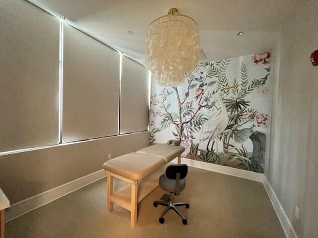 Под контрактом: $1,069,000 (3 спален, 3 ванн, 2628 Квадратных фут)