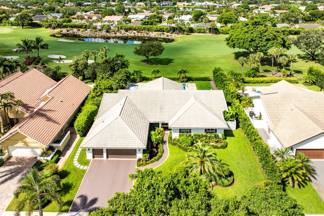 合同活跃: $2,399,000 (4 贝兹, 4 浴室, 3271 平方英尺)