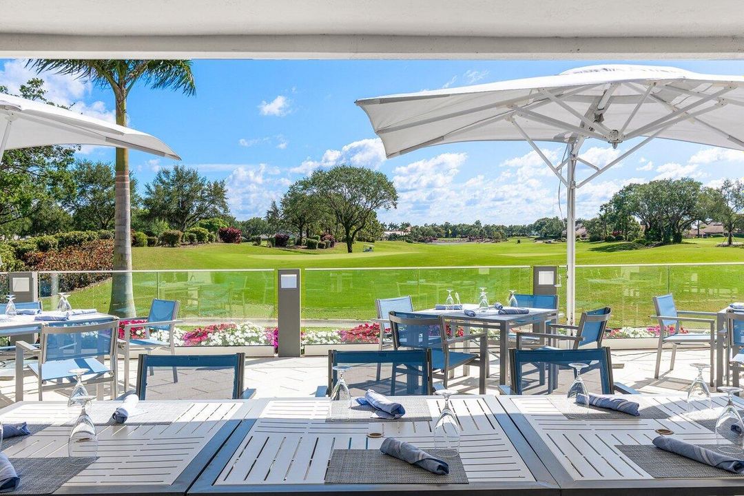 合同活跃: $2,399,000 (4 贝兹, 4 浴室, 3271 平方英尺)