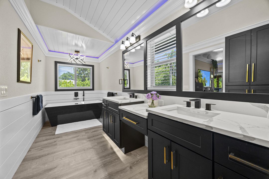 For Sale: $1,289,000 (3 beds, 2 baths, 2805 Square Feet)