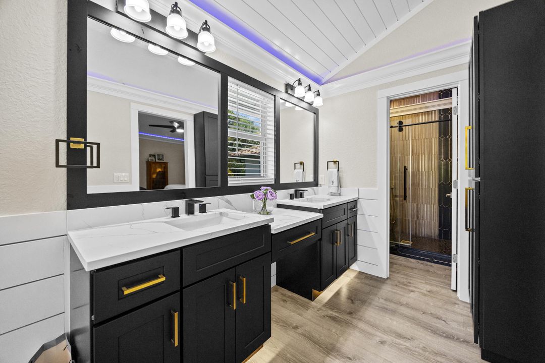 For Sale: $1,289,000 (3 beds, 2 baths, 2805 Square Feet)