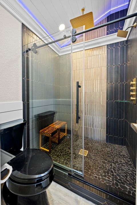 For Sale: $1,289,000 (3 beds, 2 baths, 2805 Square Feet)