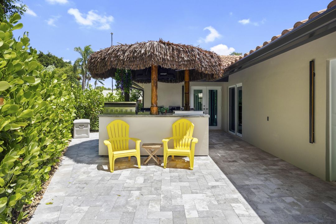 For Sale: $1,289,000 (3 beds, 2 baths, 2805 Square Feet)