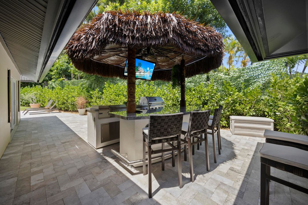 For Sale: $1,289,000 (3 beds, 2 baths, 2805 Square Feet)