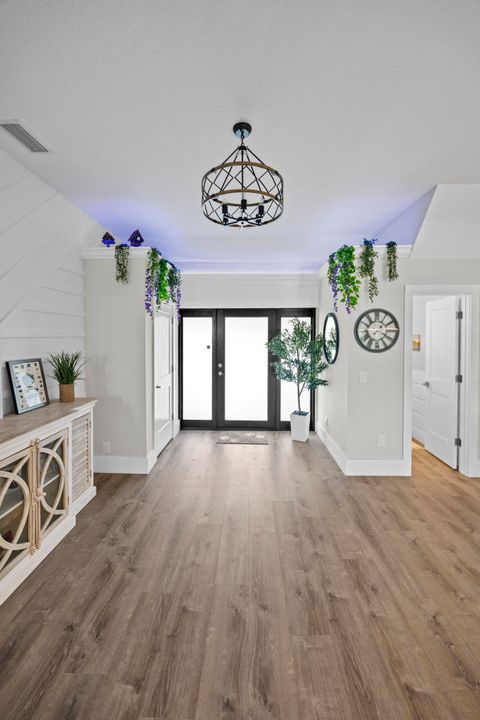 For Sale: $1,289,000 (3 beds, 2 baths, 2805 Square Feet)