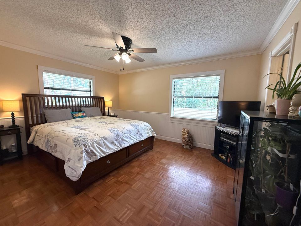 合同活跃: $500,000 (3 贝兹, 2 浴室, 1511 平方英尺)