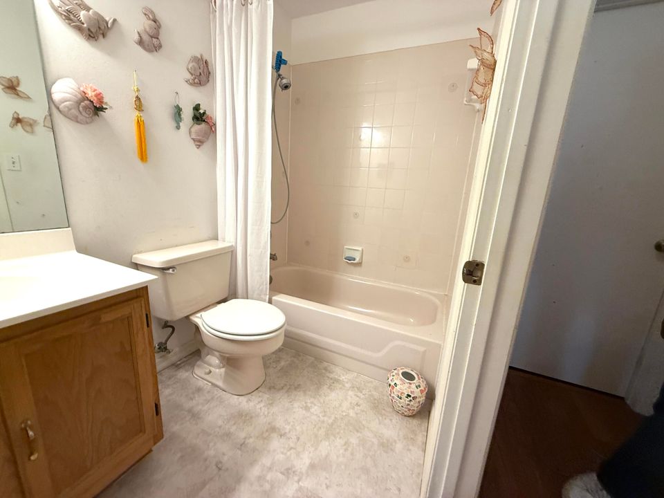 合同活跃: $500,000 (3 贝兹, 2 浴室, 1511 平方英尺)