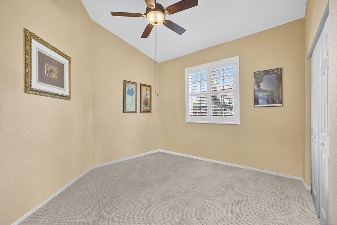 合同活跃: $434,000 (3 贝兹, 2 浴室, 1876 平方英尺)