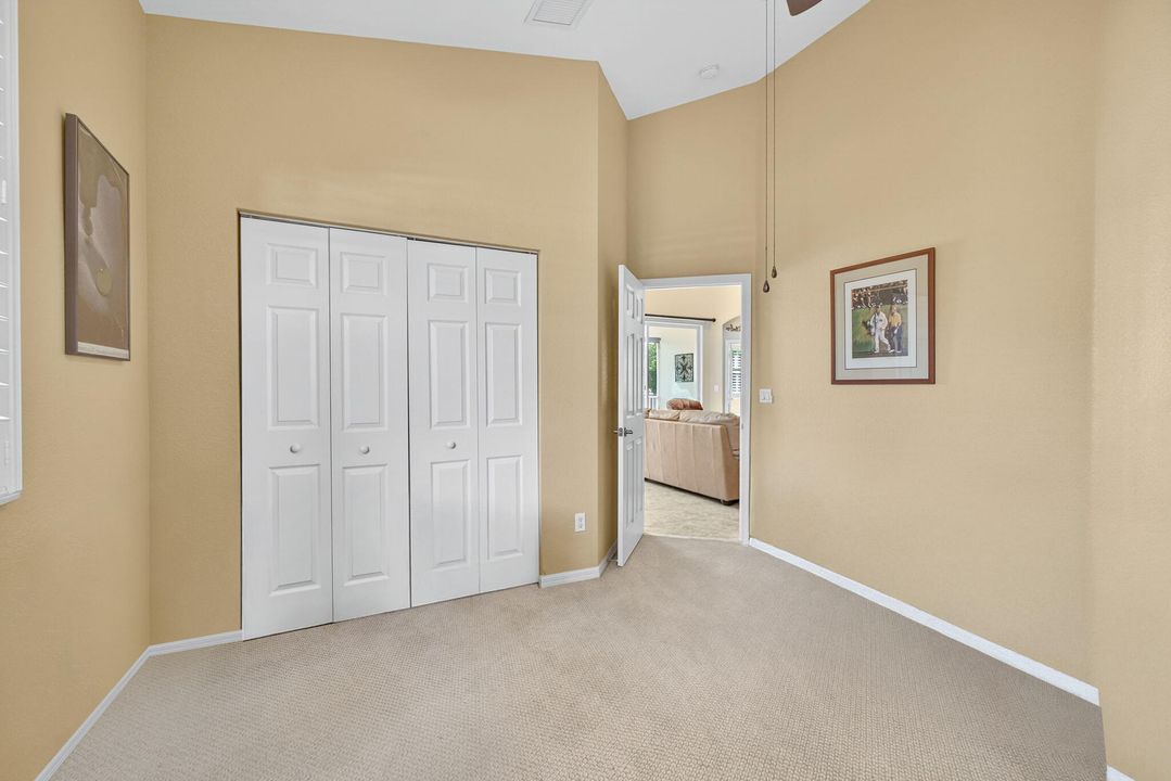 合同活跃: $434,000 (3 贝兹, 2 浴室, 1876 平方英尺)