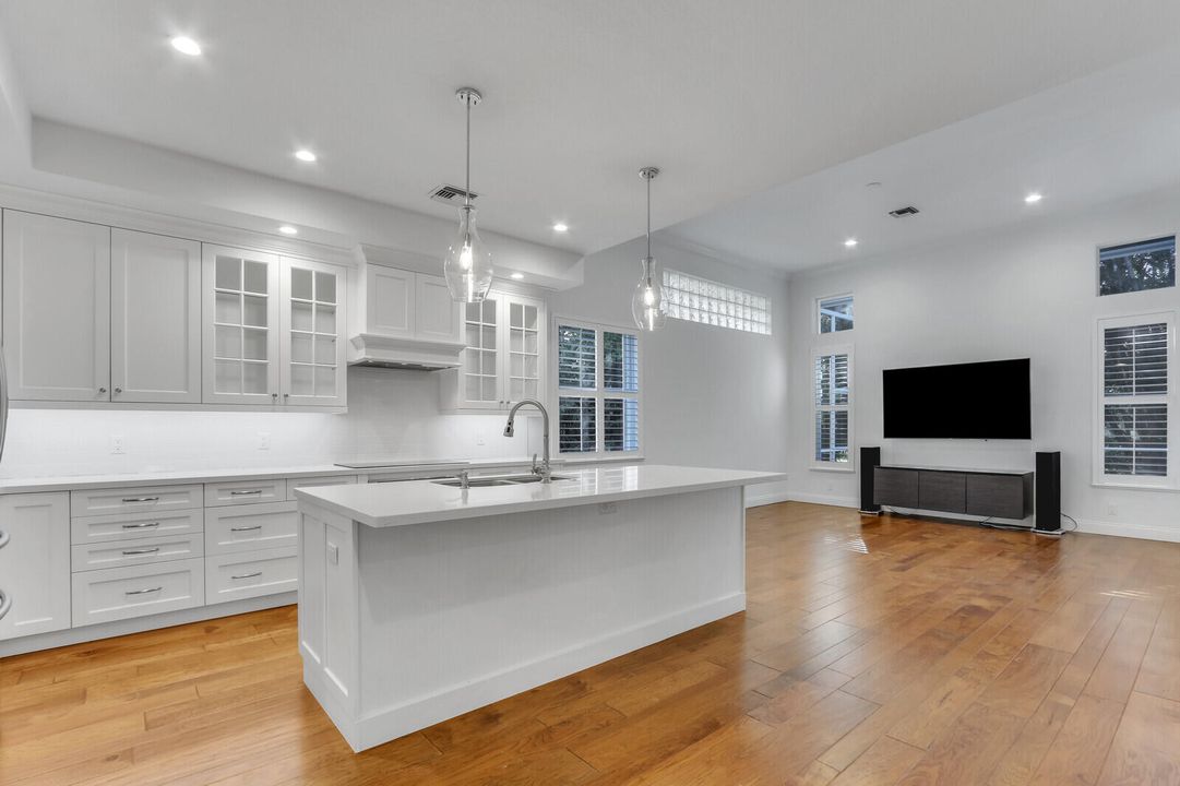 Active With Contract: $1,575,000 (5 beds, 4 baths, 3502 Square Feet)