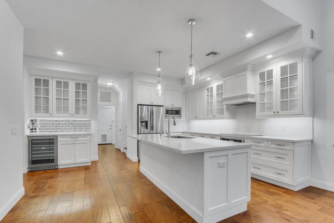 Active With Contract: $1,575,000 (5 beds, 4 baths, 3502 Square Feet)