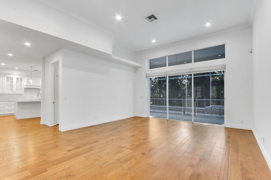 Active With Contract: $1,575,000 (5 beds, 4 baths, 3502 Square Feet)