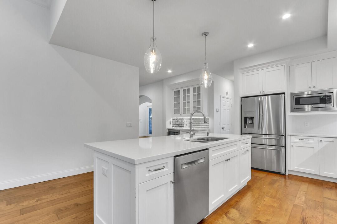 Active With Contract: $1,575,000 (5 beds, 4 baths, 3502 Square Feet)