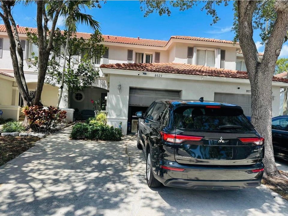 En Venta: $389,900 (4 camas, 2 baños, 1595 Pies cuadrados)