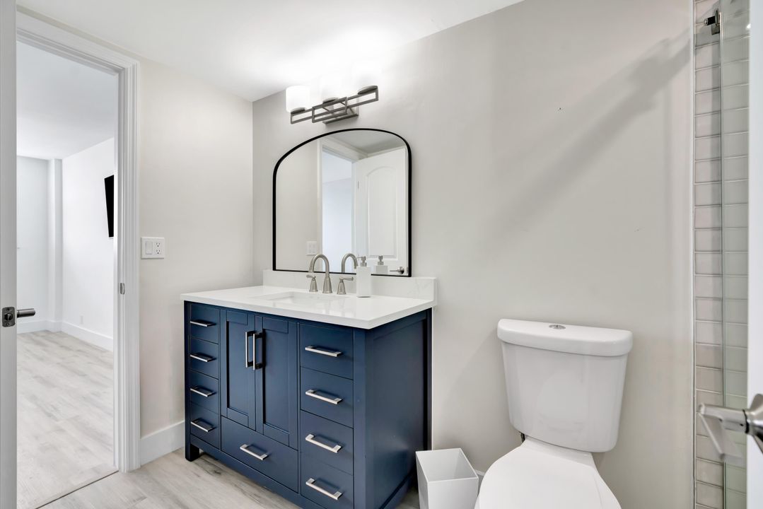 Active With Contract: $384,999 (2 beds, 2 baths, 1143 Square Feet)