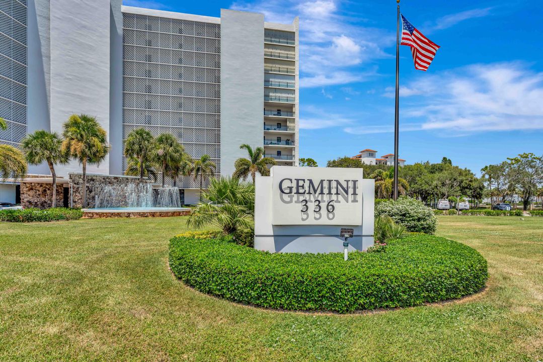 Active With Contract: $384,999 (2 beds, 2 baths, 1143 Square Feet)