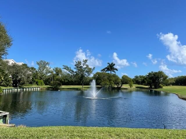 Active With Contract: $6,800 (2 beds, 2 baths, 1346 Square Feet)