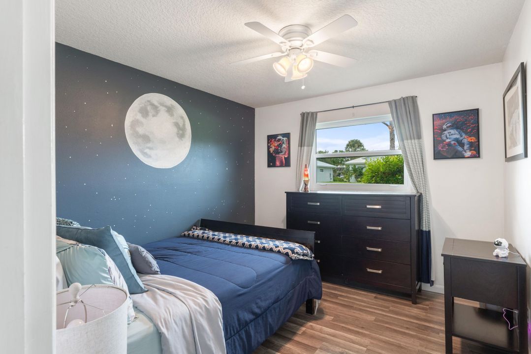 For Sale: $880,000 (3 beds, 3 baths, 1519 Square Feet)