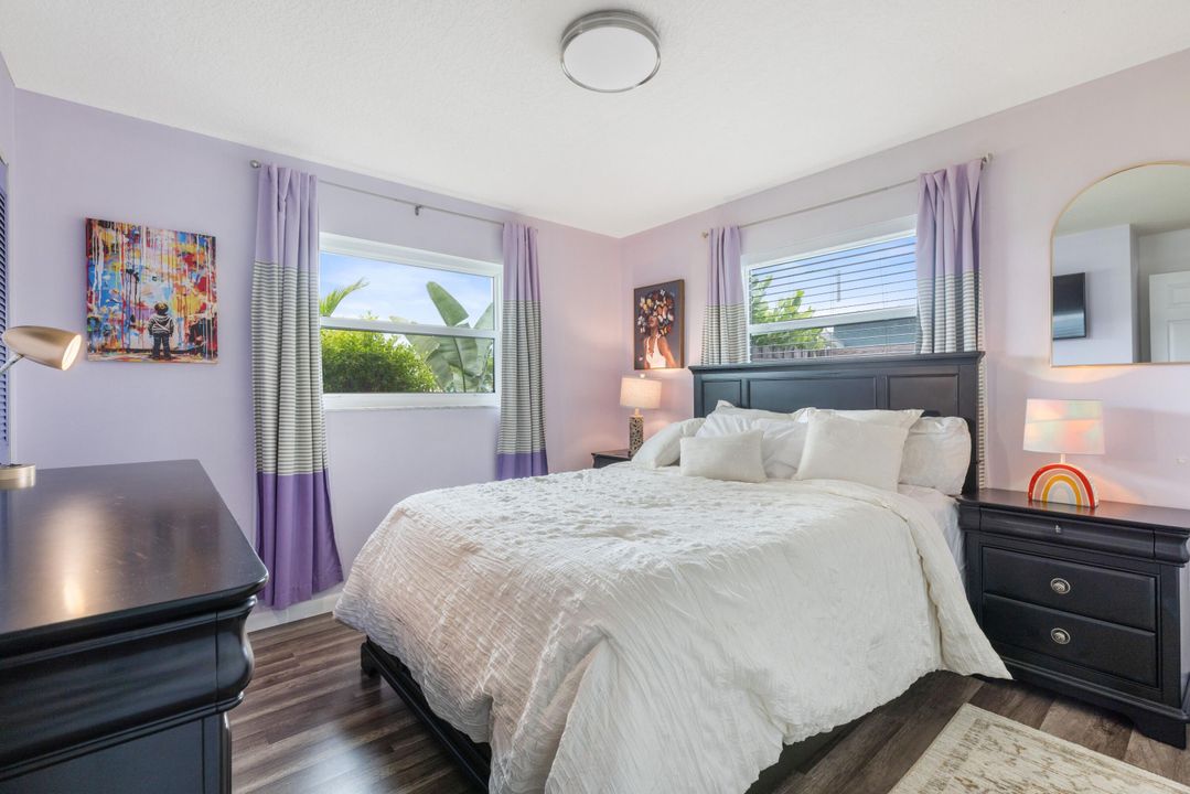 For Sale: $880,000 (3 beds, 3 baths, 1519 Square Feet)