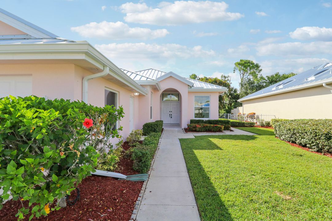 Active With Contract: $630,000 (3 beds, 2 baths, 2017 Square Feet)