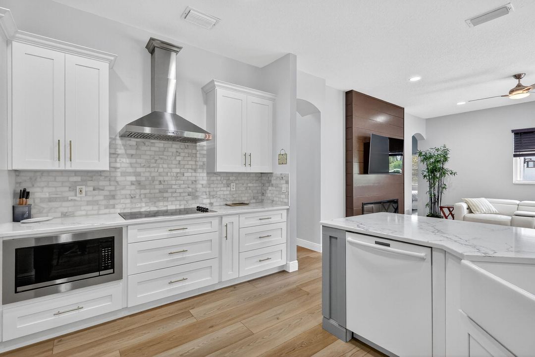 待售: $849,000 (4 贝兹, 3 浴室, 2481 平方英尺)