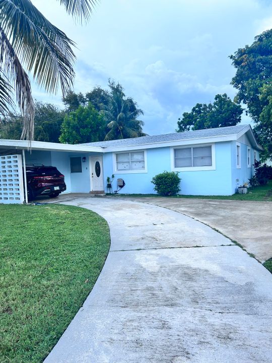 最近售出: $425,000 (3 贝兹, 2 浴室, 1665 平方英尺)