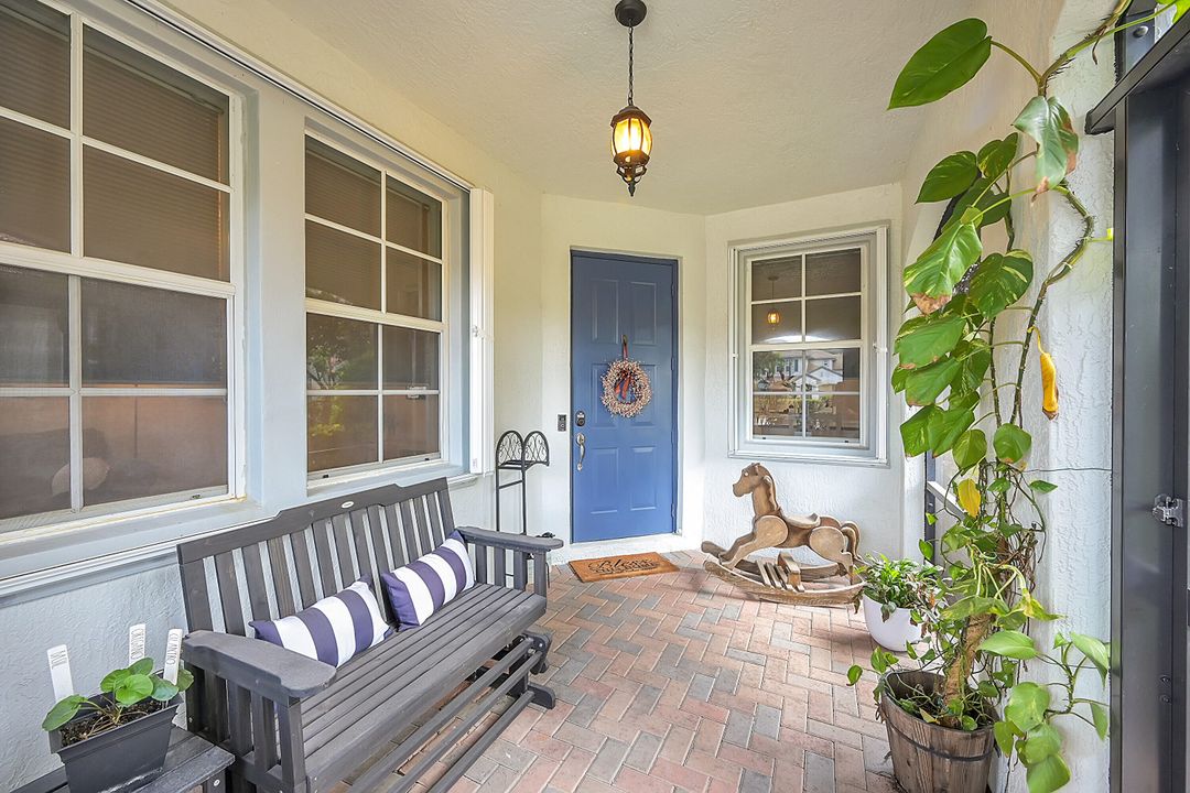 Activo con contrato: $4,000 (3 camas, 2 baños, 1478 Pies cuadrados)