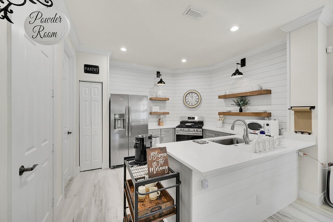 Activo con contrato: $4,000 (3 camas, 2 baños, 1478 Pies cuadrados)