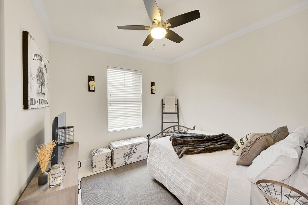 Activo con contrato: $4,000 (3 camas, 2 baños, 1478 Pies cuadrados)