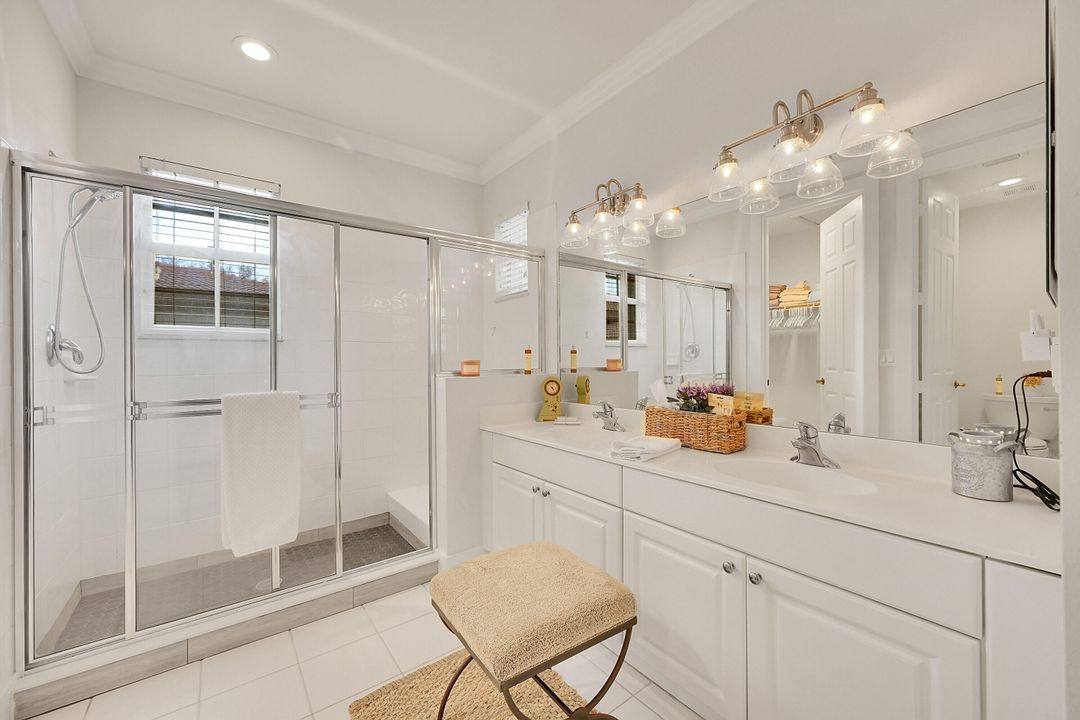 Activo con contrato: $4,000 (3 camas, 2 baños, 1478 Pies cuadrados)