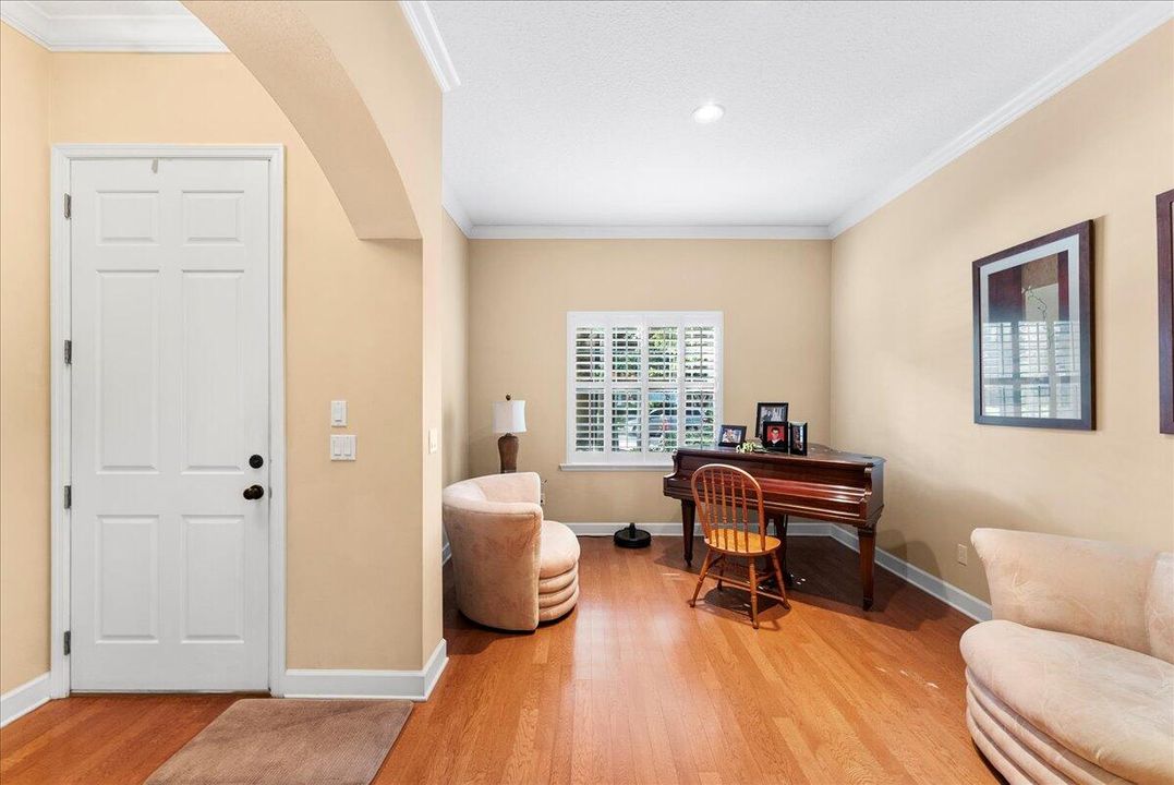 For Sale: $650,000 (4 beds, 3 baths, 2379 Square Feet)