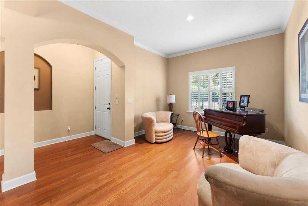 For Sale: $650,000 (4 beds, 3 baths, 2379 Square Feet)