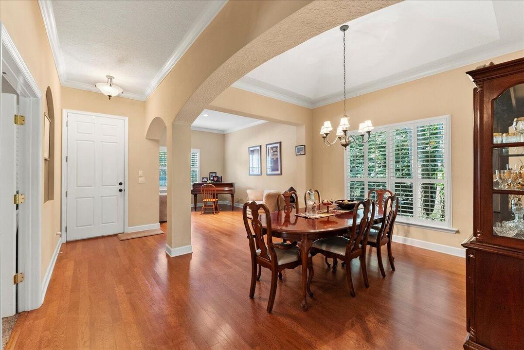 For Sale: $650,000 (4 beds, 3 baths, 2379 Square Feet)