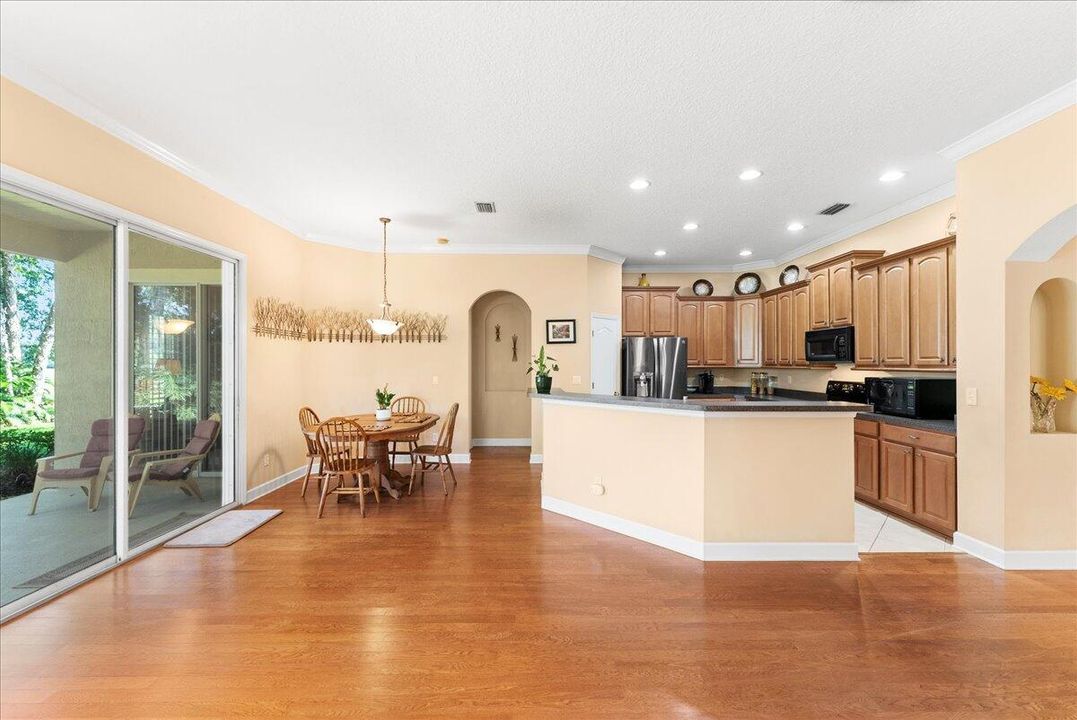 For Sale: $650,000 (4 beds, 3 baths, 2379 Square Feet)