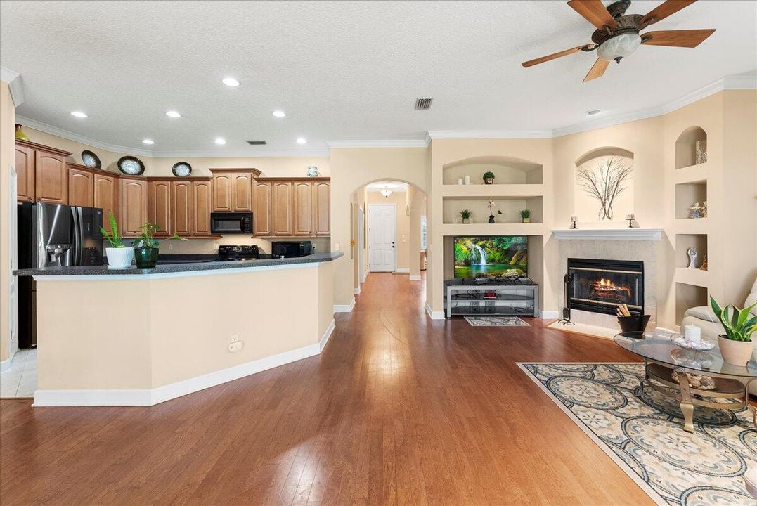 For Sale: $650,000 (4 beds, 3 baths, 2379 Square Feet)